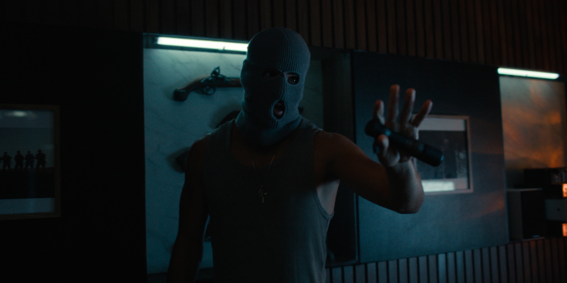 the-yellow-color-turn-of-the-tide-3-rabo-de-peixe-3-00090090