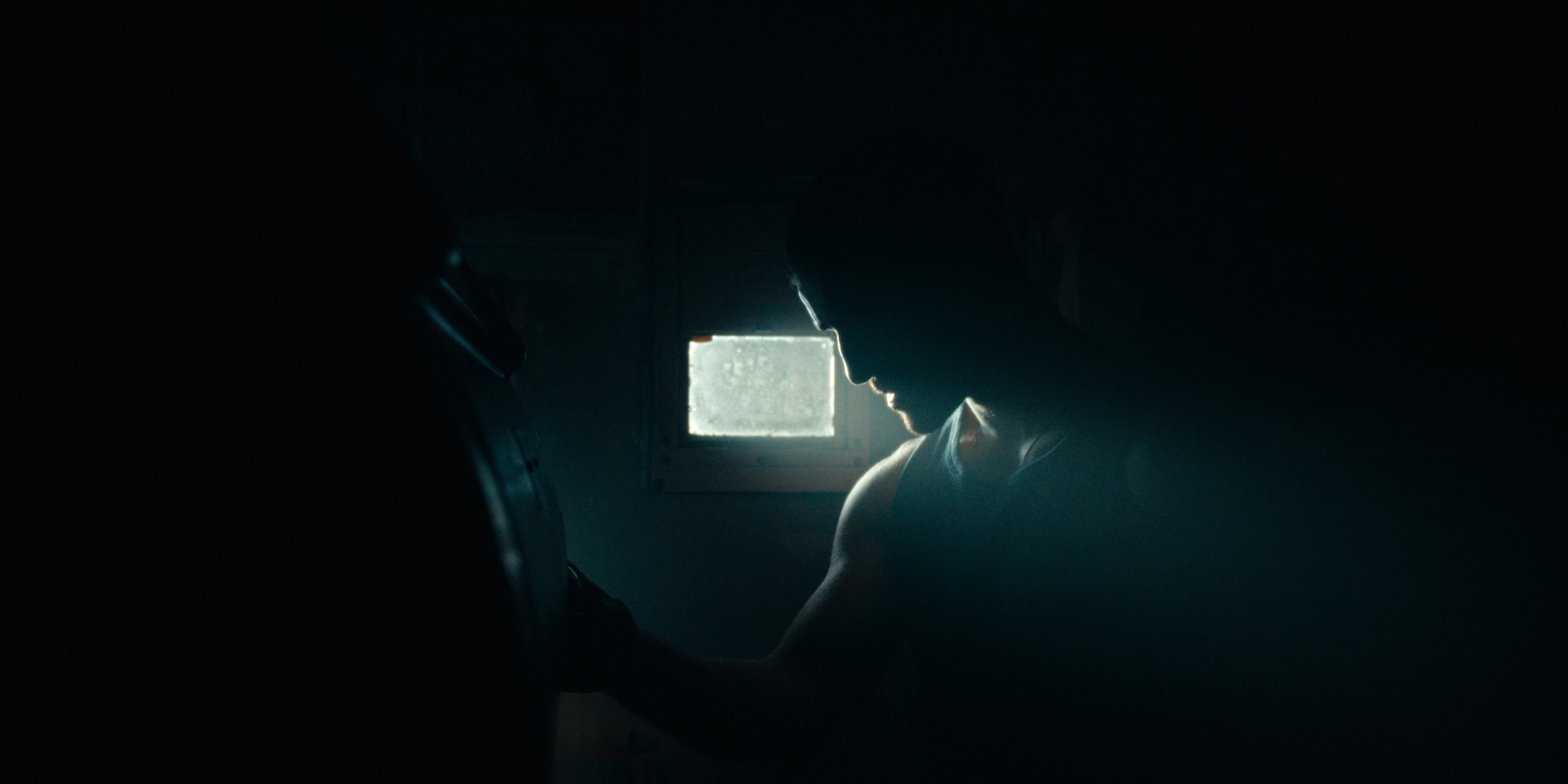 the-yellow-color-turn-of-the-tide-3-rabo-de-peixe-3-00090239