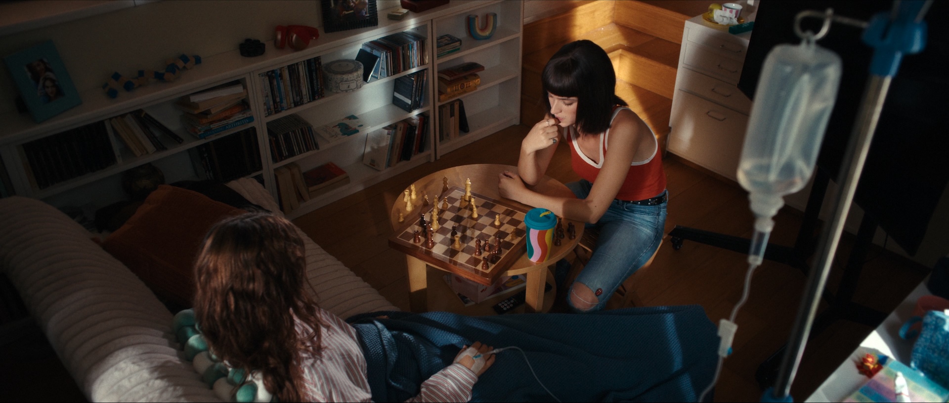 the-yellow-color-the-map-of-longing-netflix_00090006