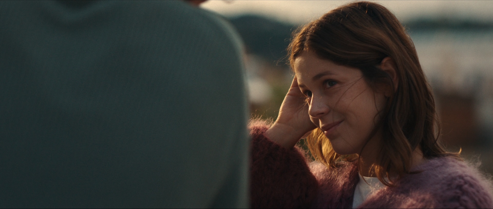 the-yellow-color-the-map-of-longing-netflix_00090214